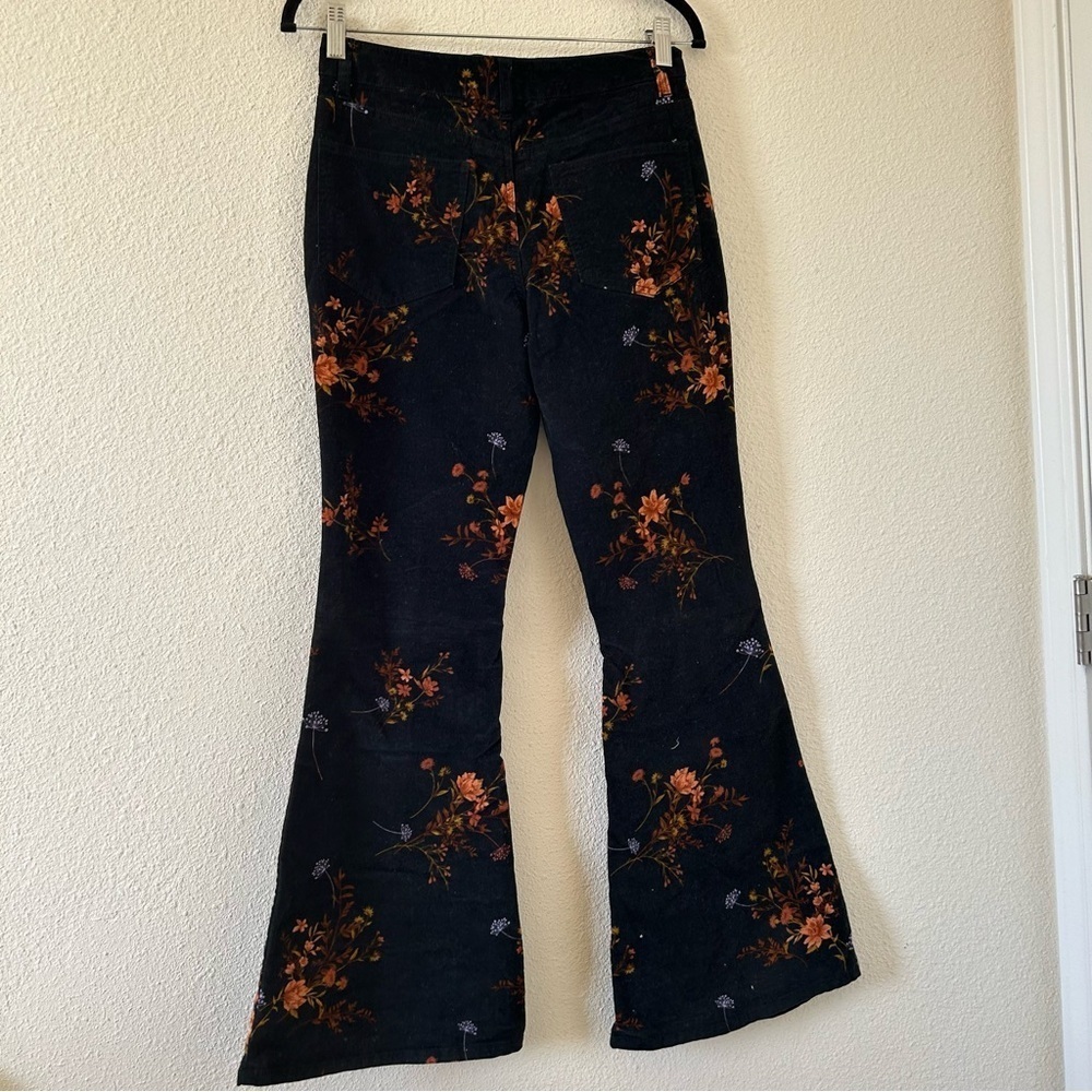 Forever21 Women’s Velvet Flare Pants Medium Floral Print Boho Festival Grunge